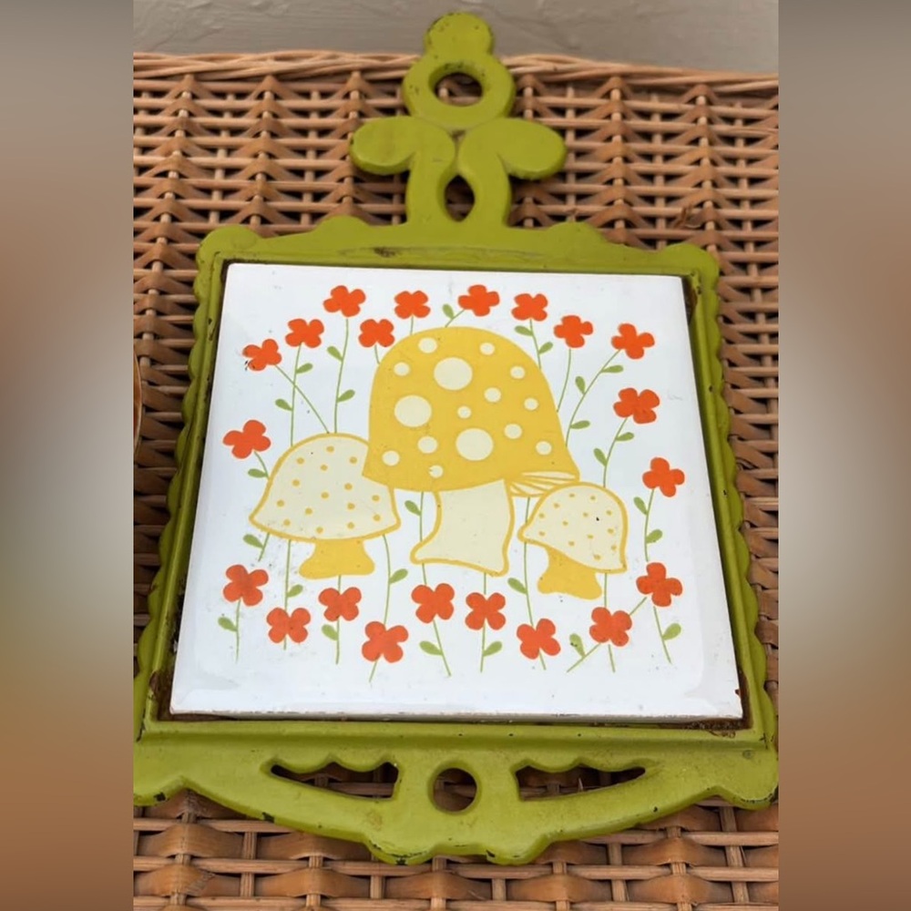 🌼🍄💚vintage mushroom trivet🧡🍄🌼